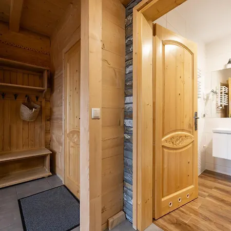 Augustynowka Apartment *